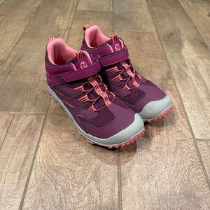 Merrell Kids Chameleon  Girls Size 5.5M Mid A/C Berry/Coral Waterproof Boots